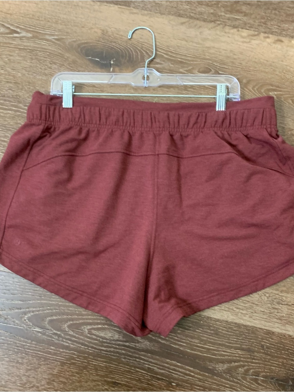 Lululemon womens maroon inner glow high rise shorts 14 - Picture 4 of 8